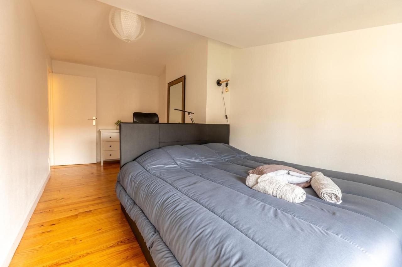 Le Double Pirou # 2 Appartements # Halte Auvergne Thiers Esterno foto